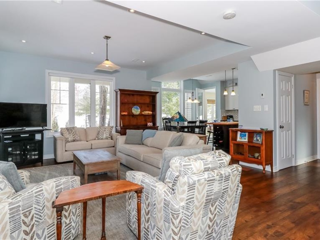 22 Marina Village Drive, Georgian Bay
