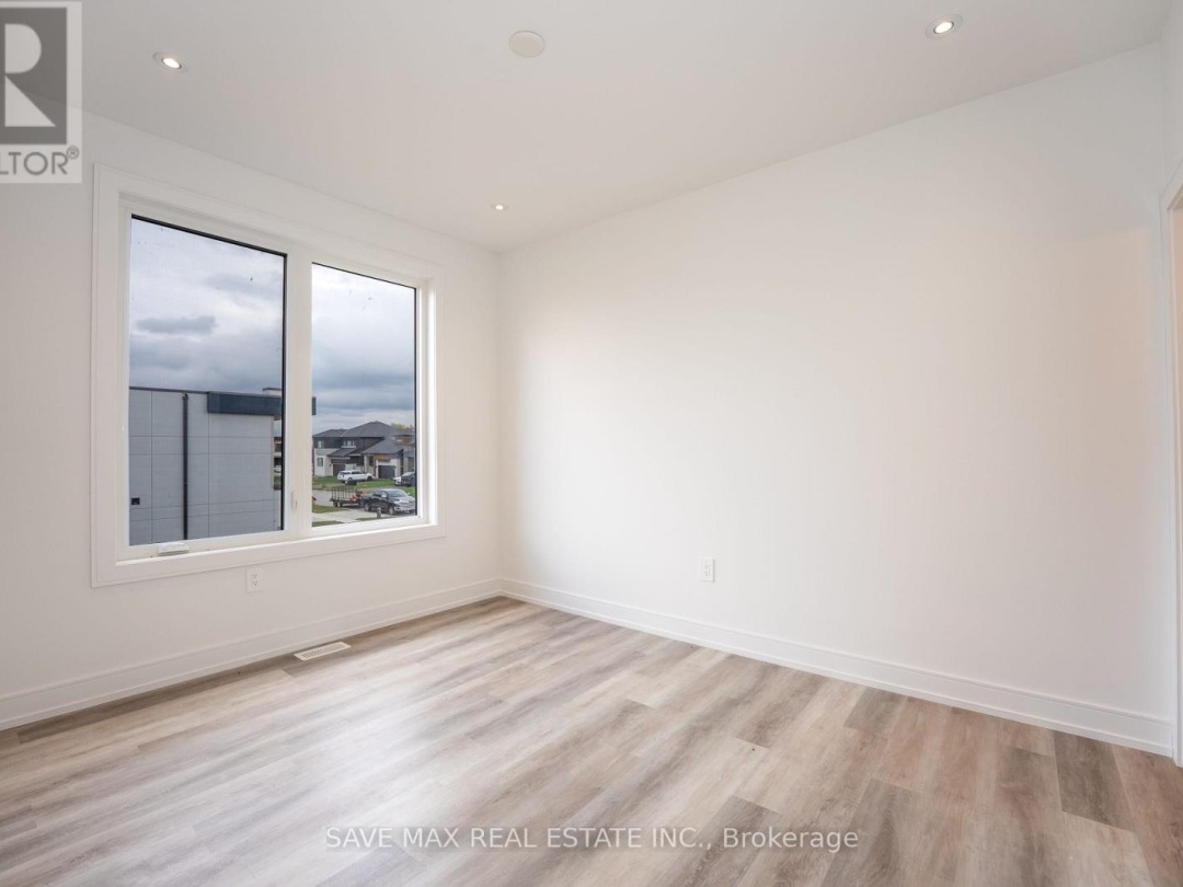 3775 SUNBANK CRESCENT, 