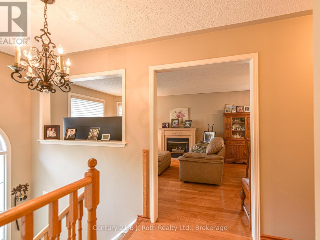 72 CARTER CRESCENT, 