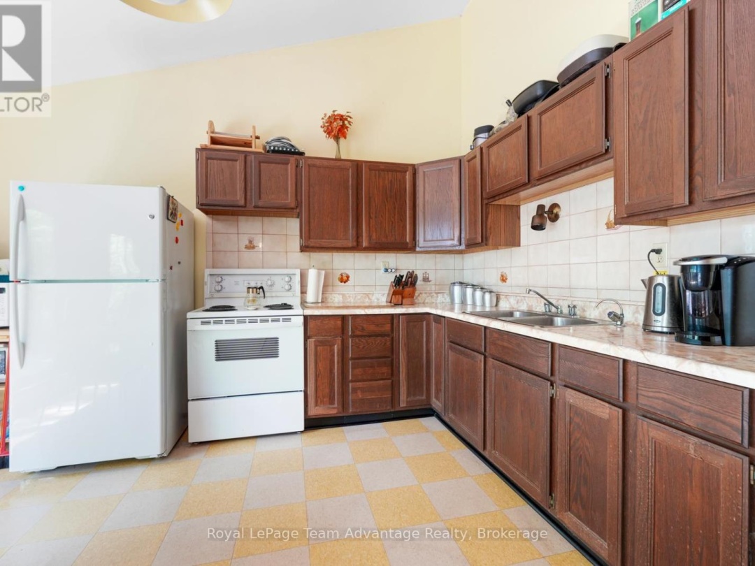 32 CHRISTIE COURT, 