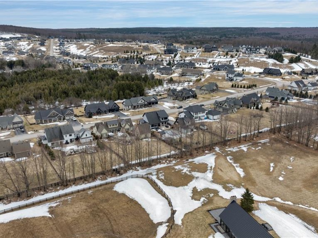 10 Georgian Grande Drive, Oro-Medonte