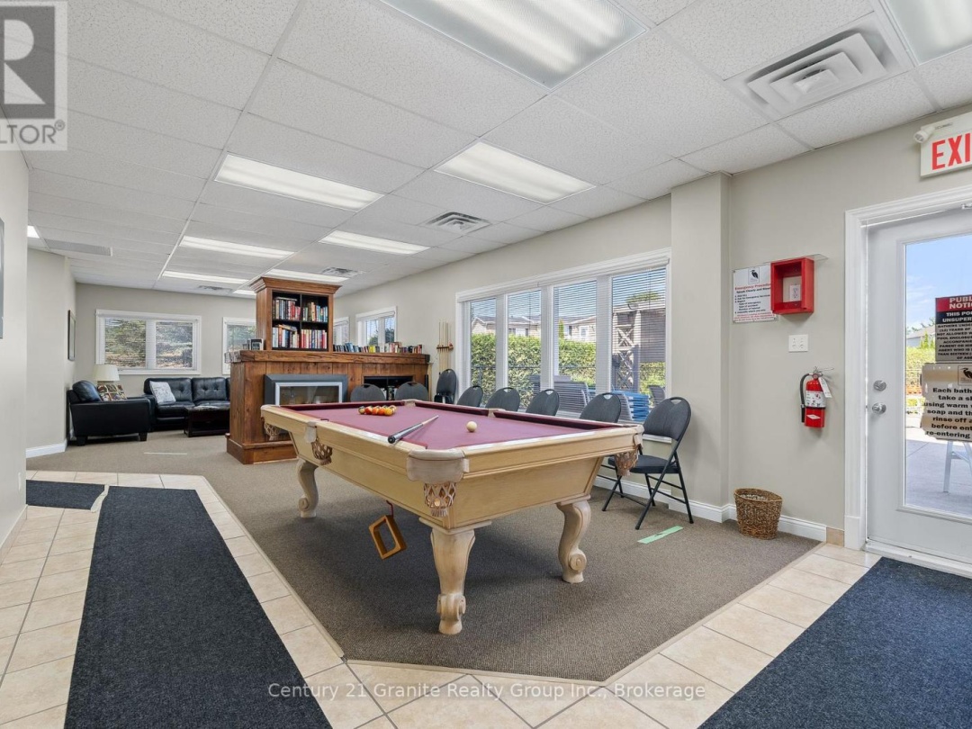 58 CREEKSIDE CIRCLE, 