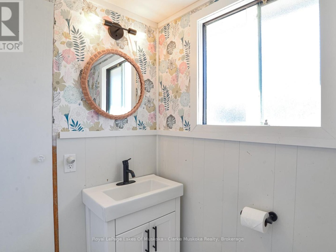 3258 LOON LANE, Gloucester Pool