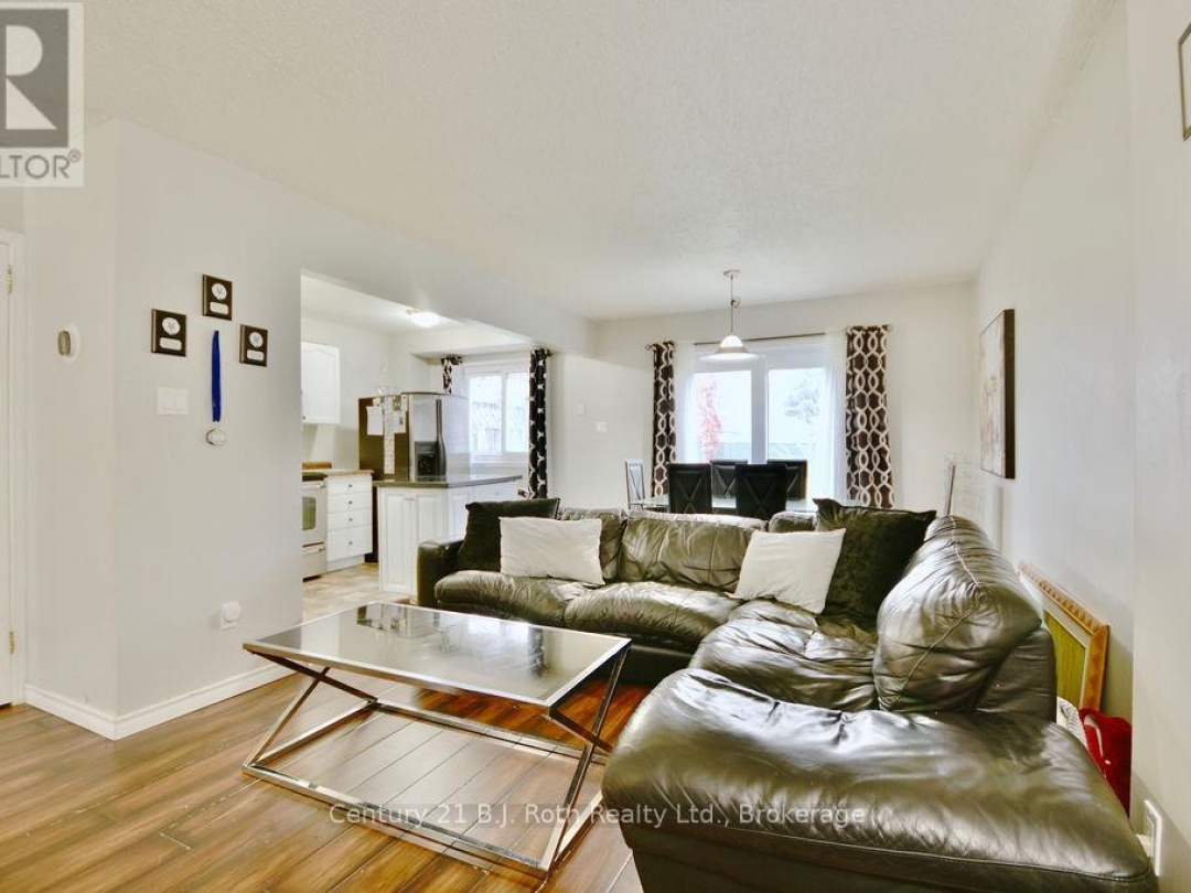 7 - 441 BARRIE ROAD, 