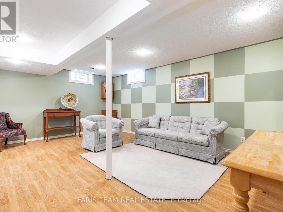 63 Julia Crescent, Orillia