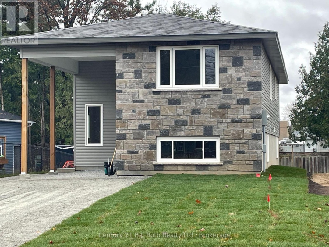 3382 Azcona Avenue, Severn