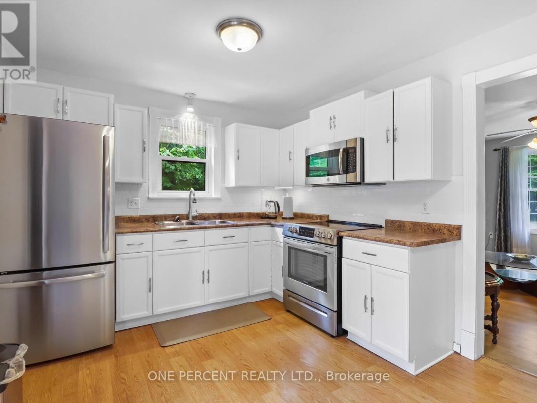 314 Riverside Drive, Pigeon Lake
