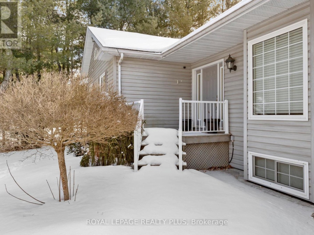 16 BLACK BEAR DRIVE, Burnt River