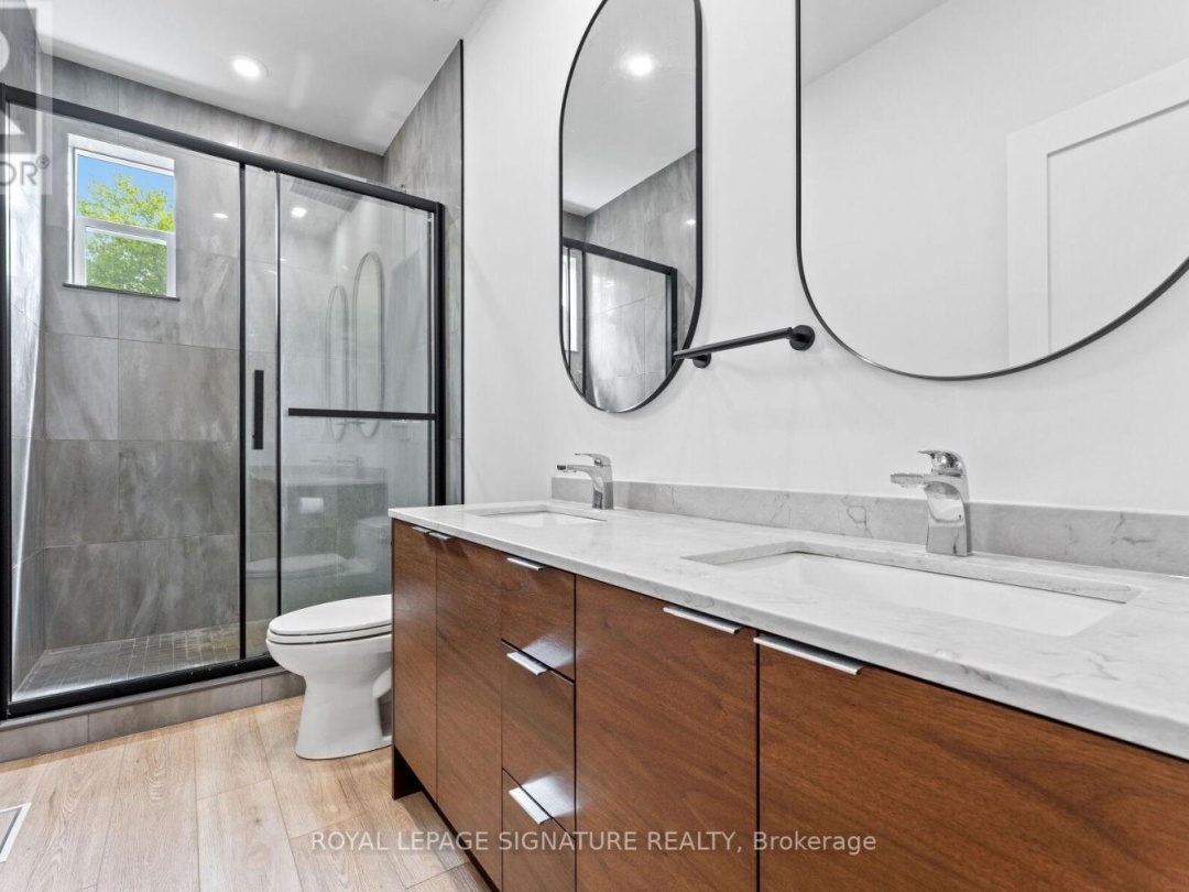 44 SUNNYSHORE PARK DRIVE, 