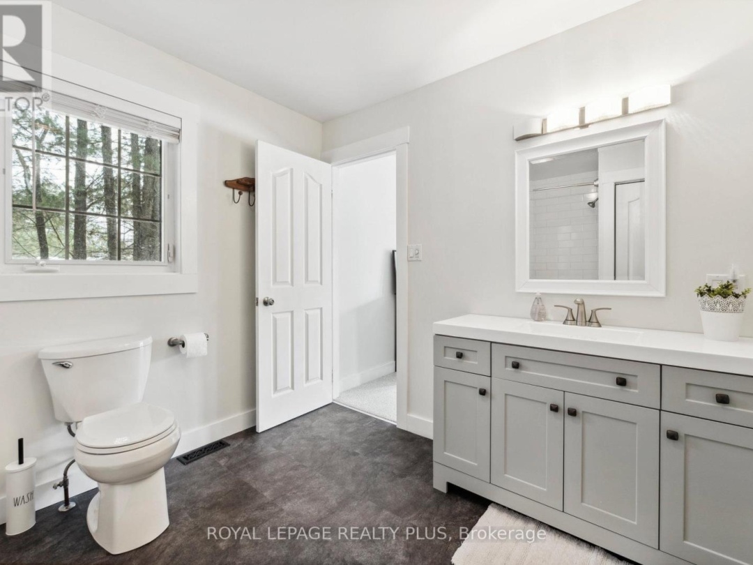 16 BLACK BEAR DRIVE, Burnt River