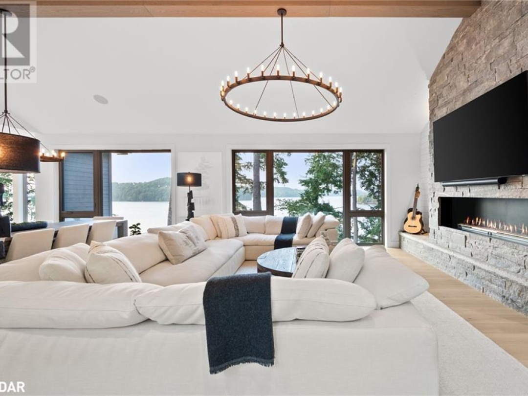 124 Claren Crescent Crescent, Lake Vernon