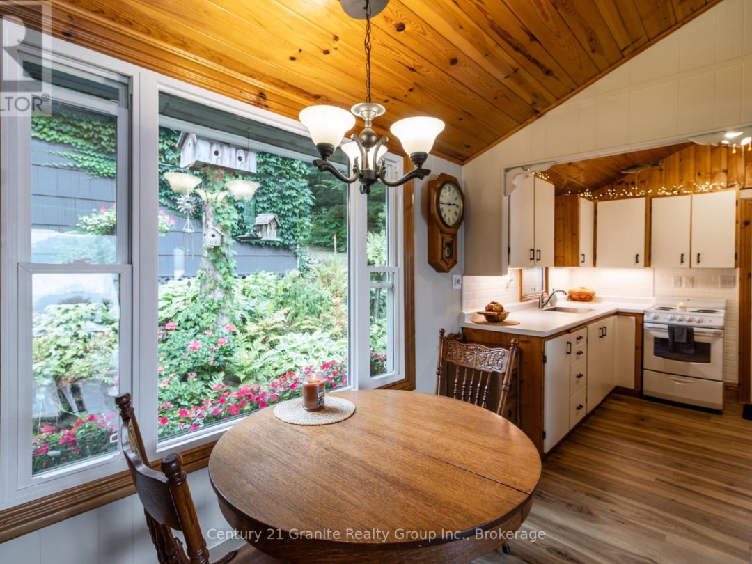 1528 DIGNAN ROAD, 