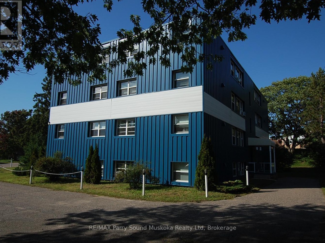 4 - 118 ISABELLA STREET, Parry Sound