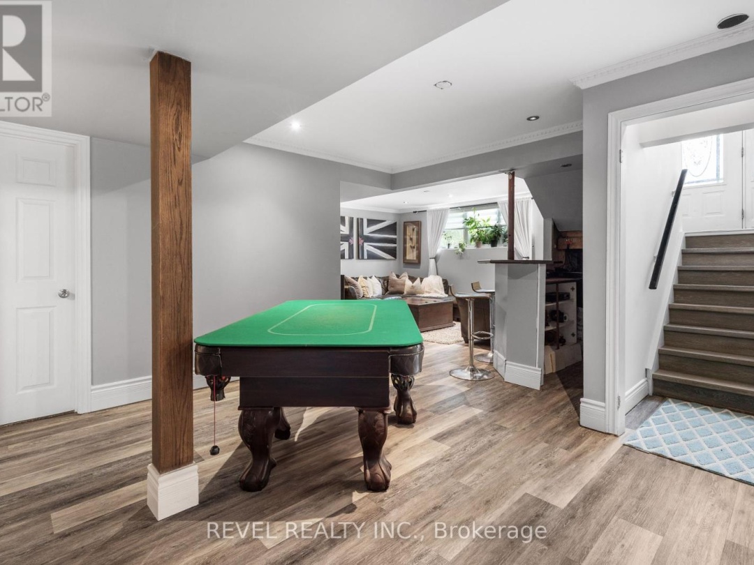 1578 STURGEON ROAD, 