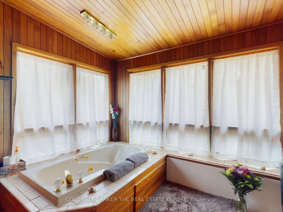 2562 NORTON ROAD, Trent Severn River