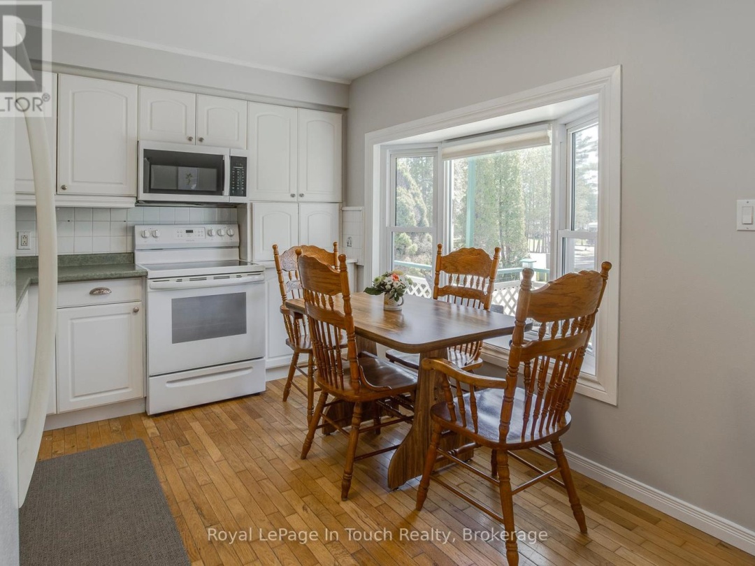 6 Davis Drive, Tay