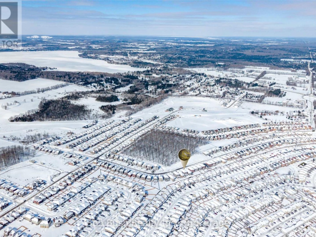 3067 Monarch Drive, Orillia