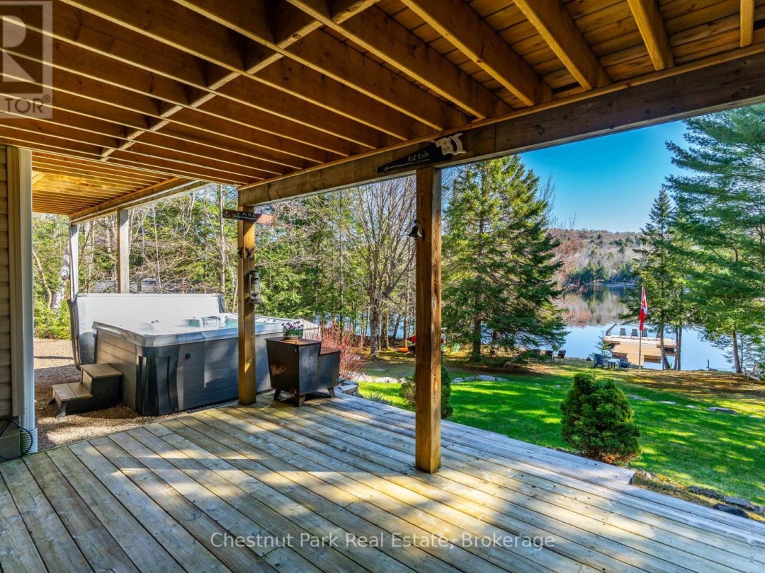 1581 Breckles Drive, Little Redstone Lake