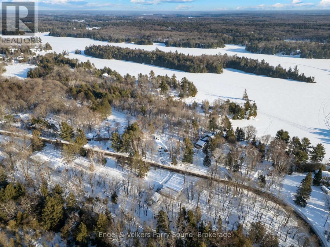40 MILLER DRIVE, McDougall