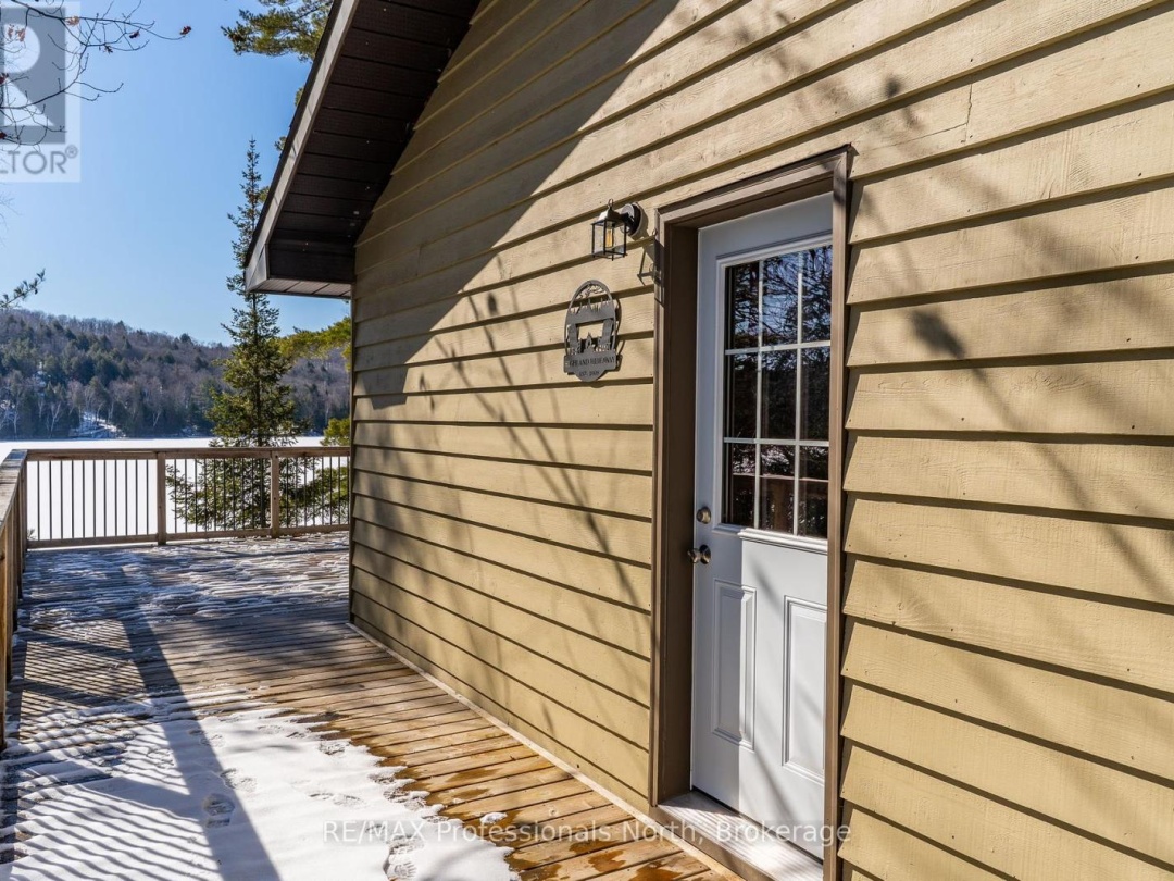 1196 Portage Road, South Portage Lake