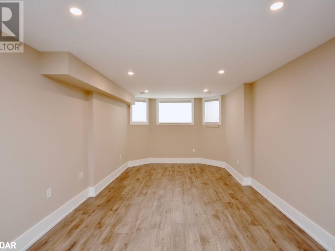 1348 Hawk Ridge Crescent, Severn