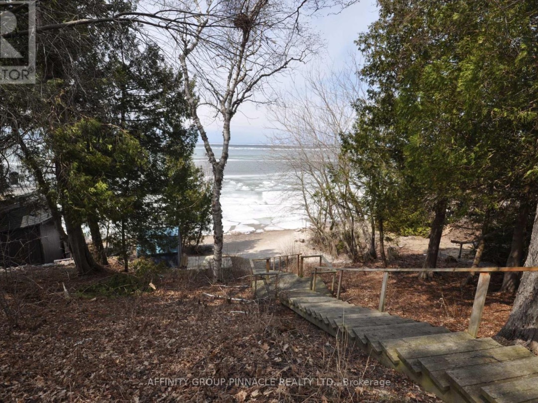 27250 Cedarhurst Beach Road, Lake Simcoe