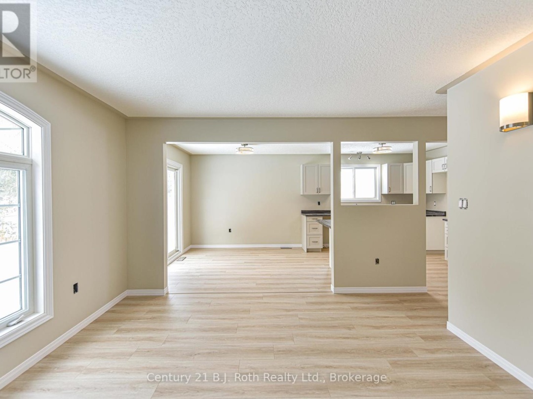 3382 Azcona Avenue, Severn