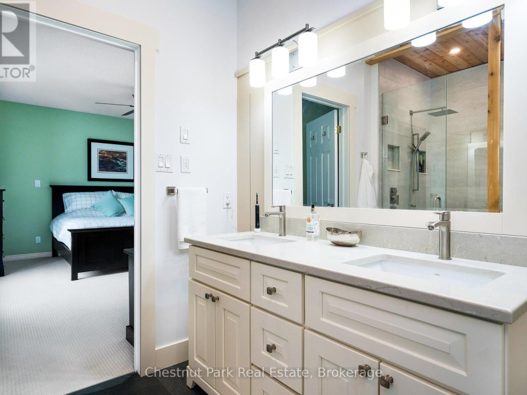 28 BOYD CRESCENT, 