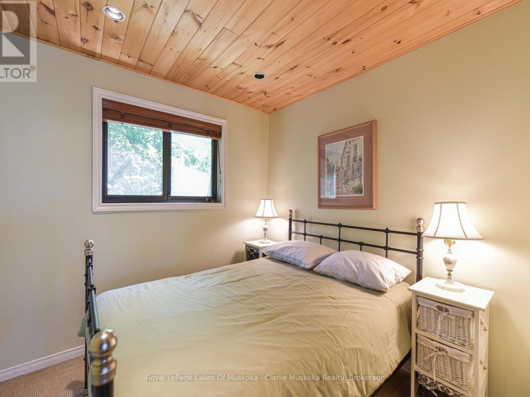 3946 East Shore Road, Gloucester Pool