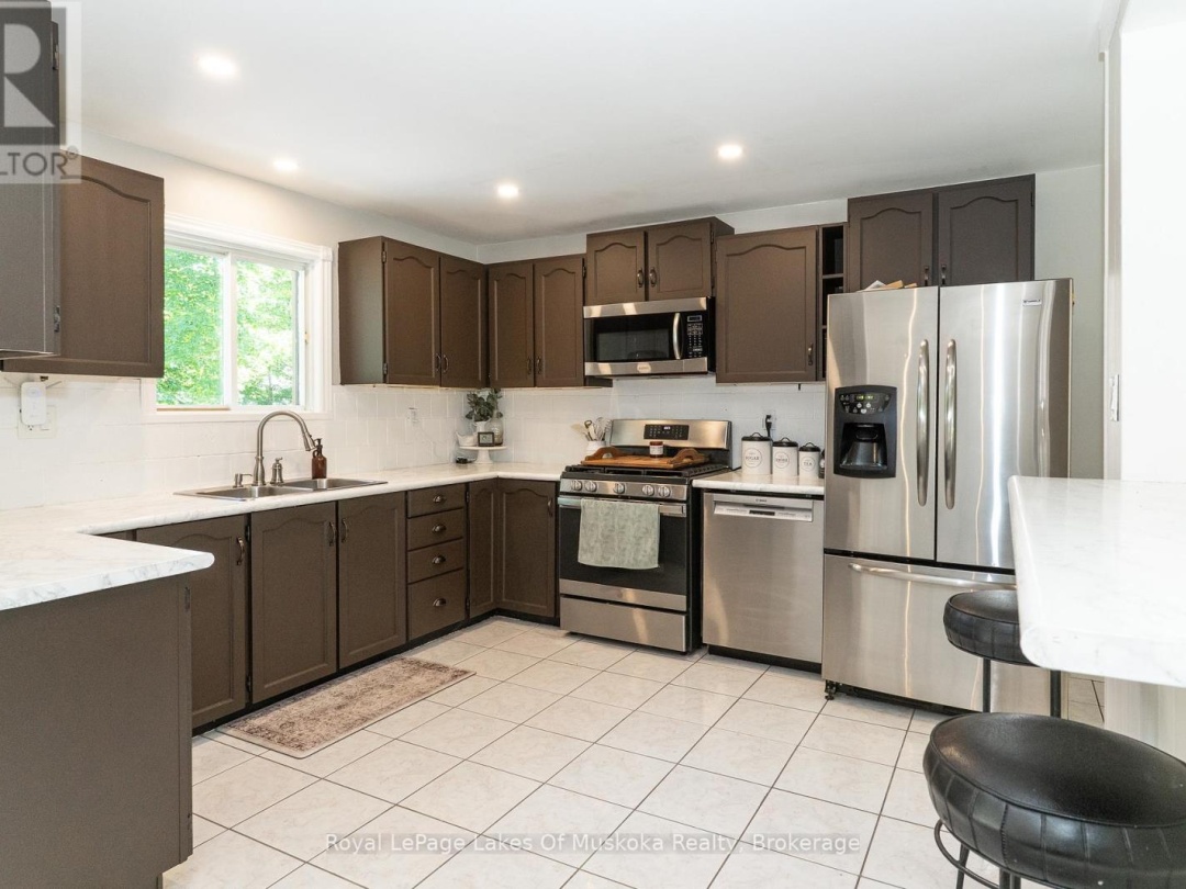 220 ALEXANDER STREET, 