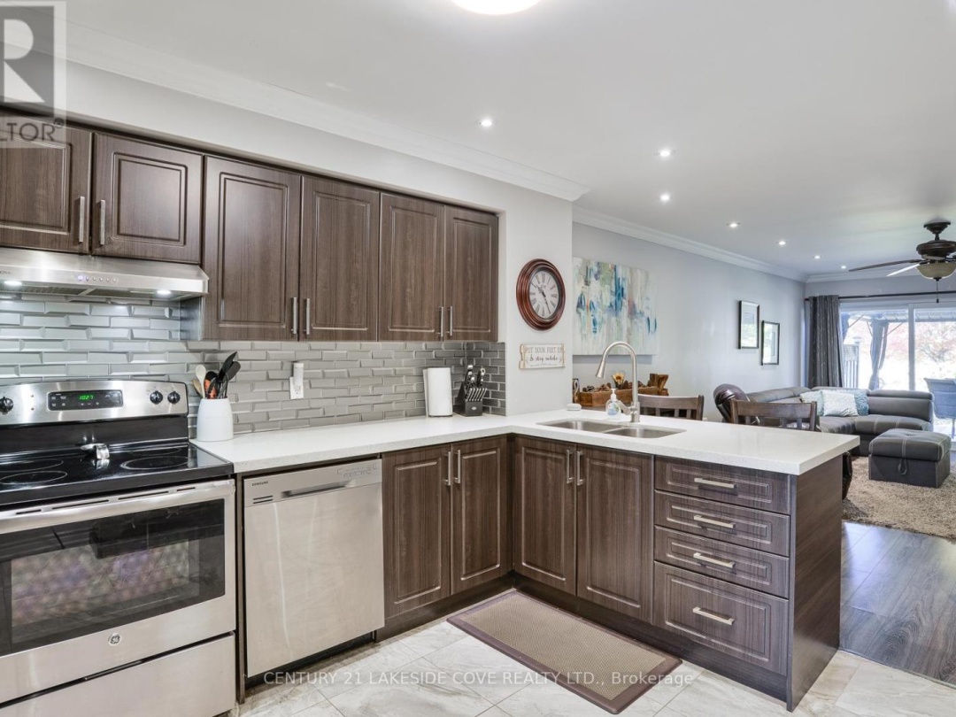 Unit 6 70 Laguna Parkway, Lake Simcoe