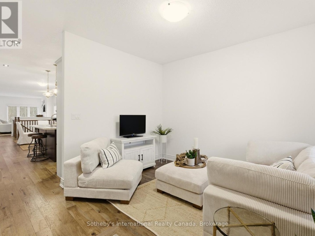 30 SERENITY PLACE CRESCENT, 