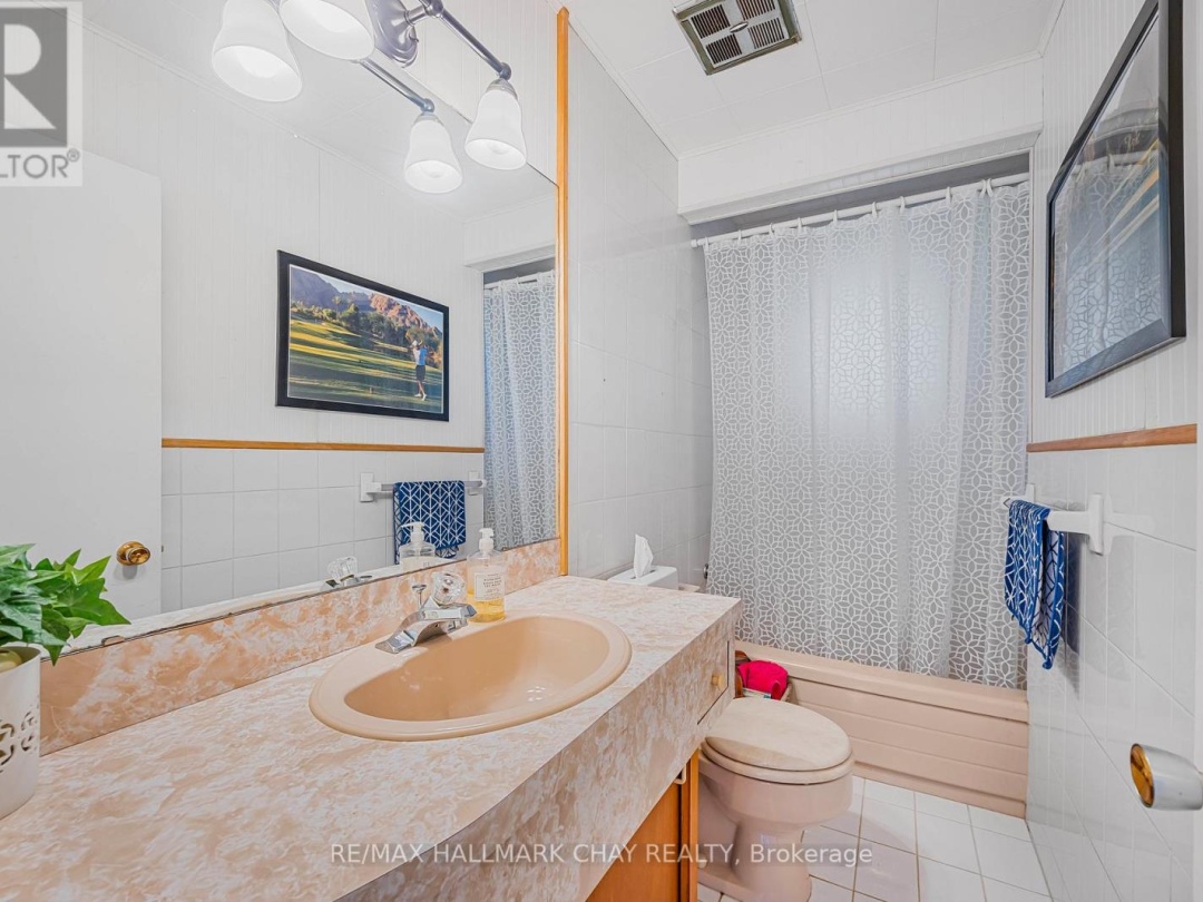1125 WOODLAND DRIVE, 