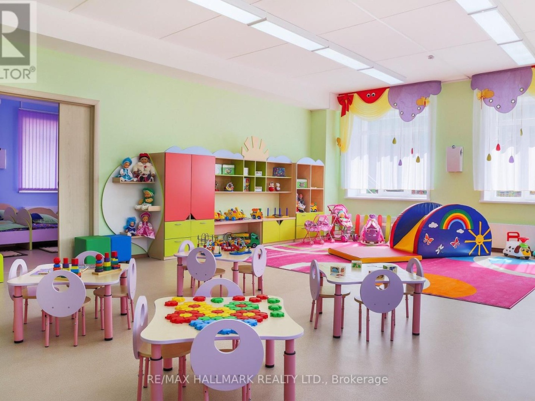 327 OLD MUSKOKA ROAD,