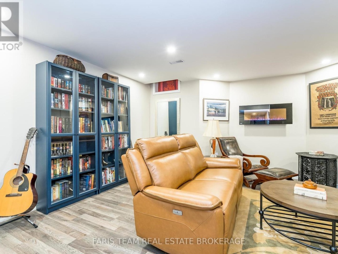 192 WYCLIFFE COVE, 