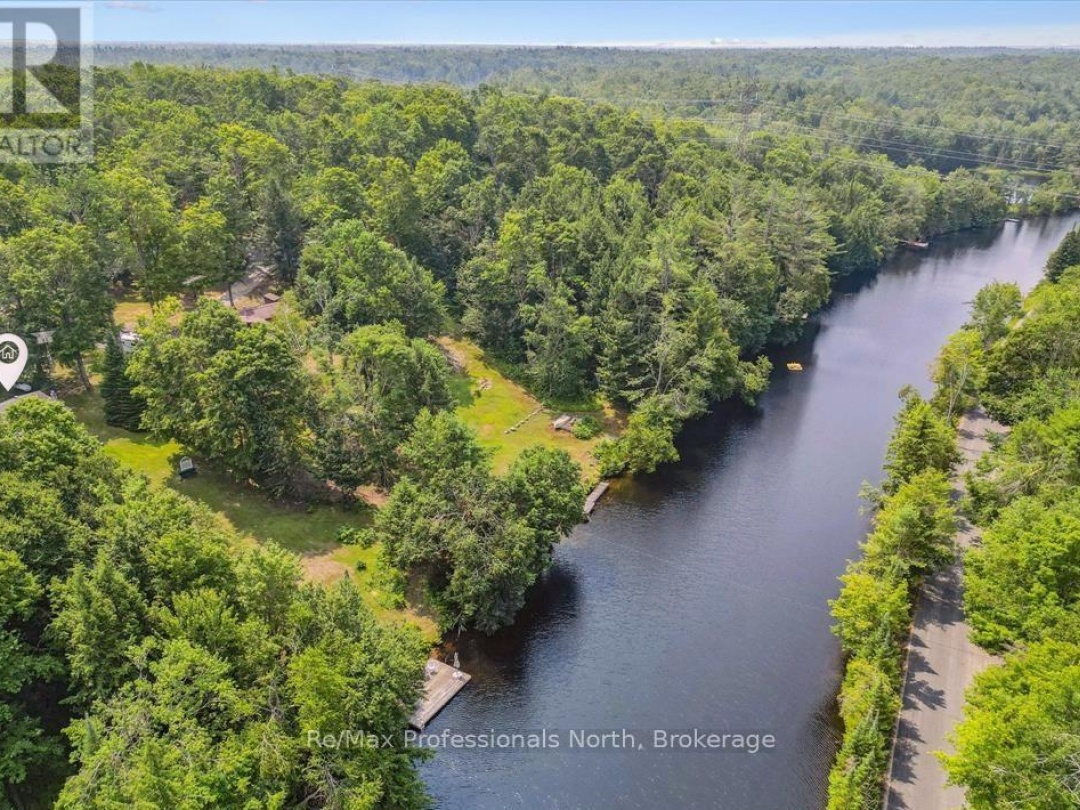 1042 RIVER HAVEN ROAD, Muskoka River