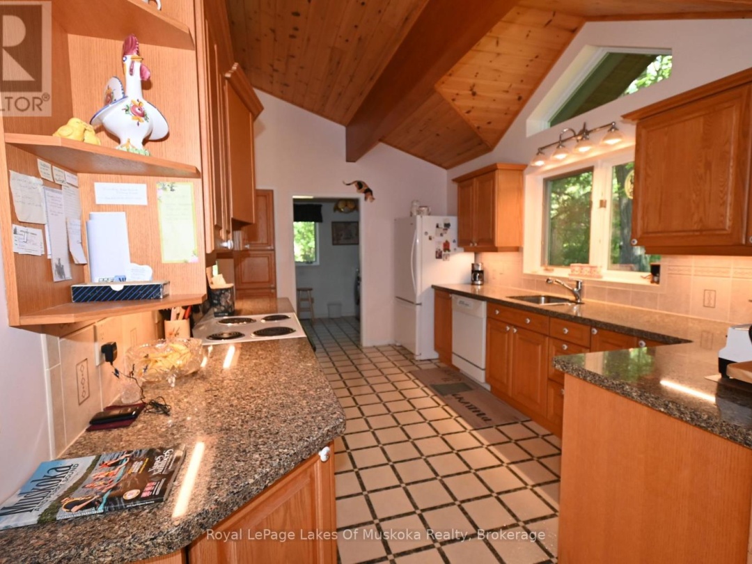 1070 SPENCE LAKE ROAD, 