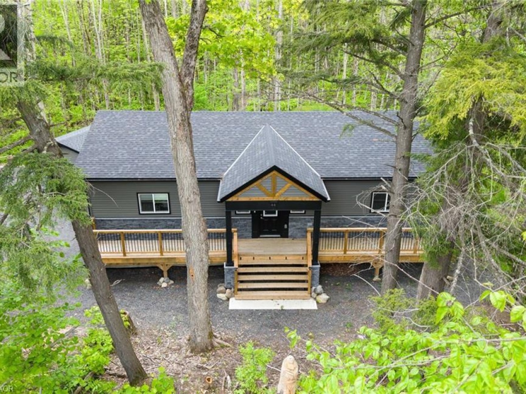 44 SUNNYSHORE PARK Drive, 