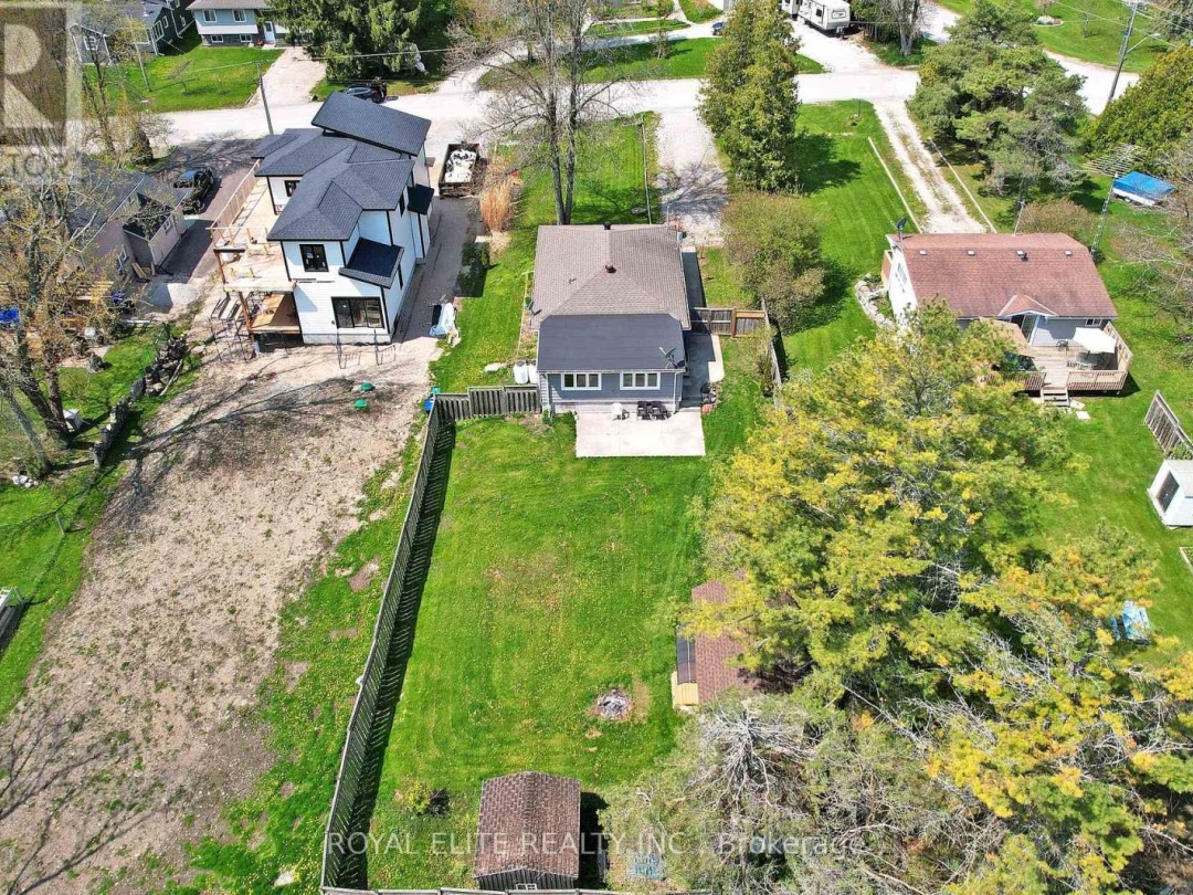 3965 Hilltop Road, Ramara