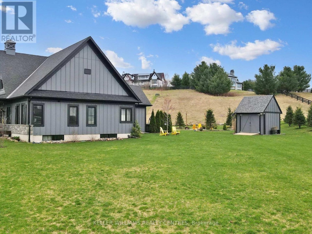 2 THOROUGHBRED DRIVE, 