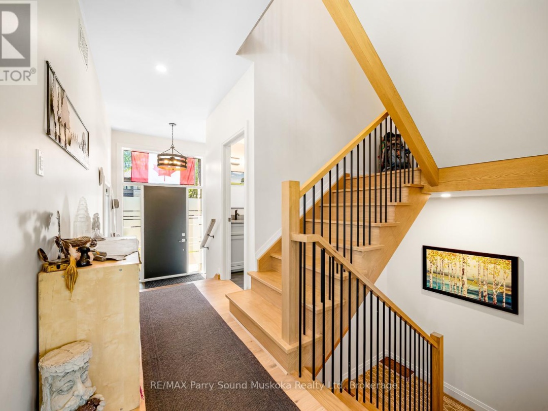 44 DENNIS DRIVE, Parry Sound