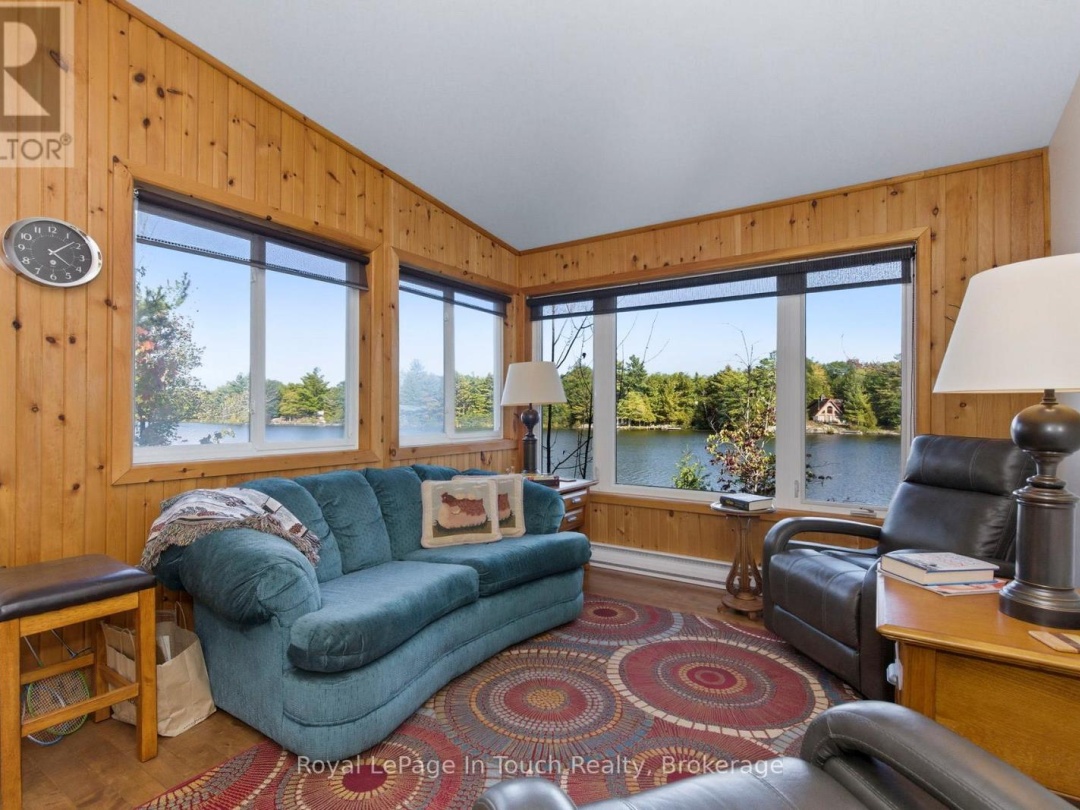 2 IS 190 ISLAND, Six Mile Lake