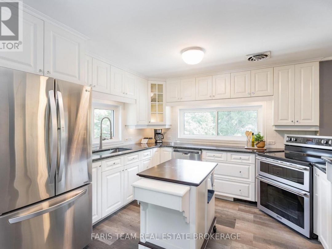 2988 FESSERTON SIDE ROAD, 