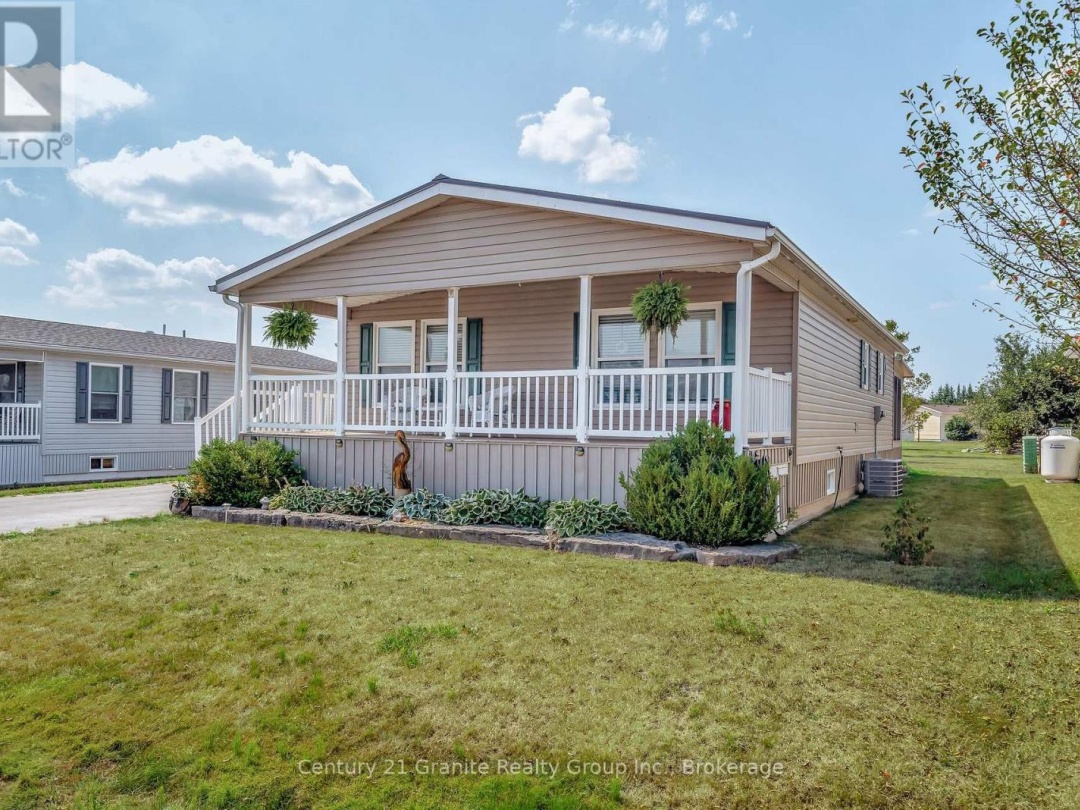 58 CREEKSIDE CIRCLE, 