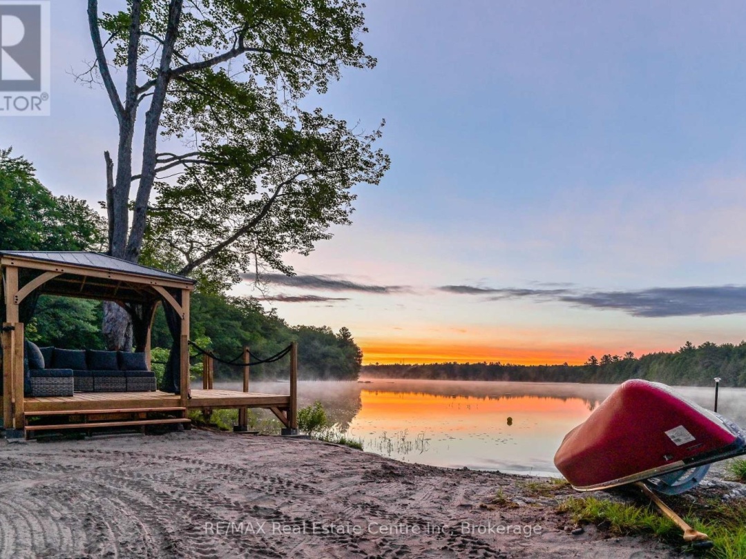 22 SOUTH CRANE LAKE ROAD, 