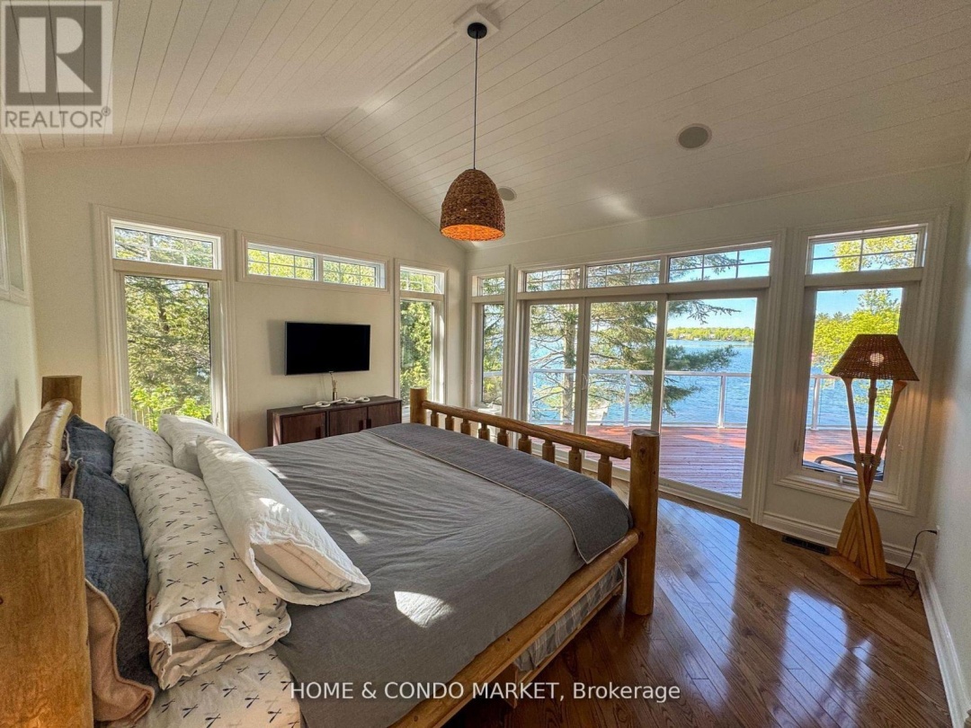 14 CHARLES AVENUE, Manitouwabing Lake