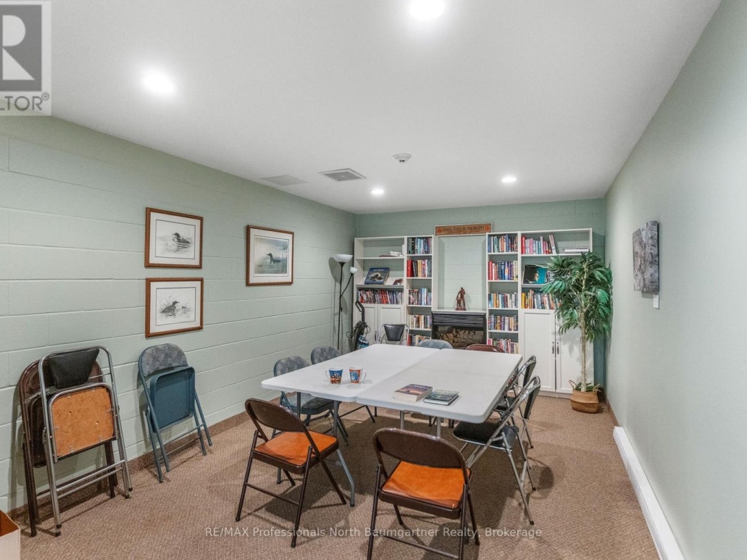 208 - 4 LAKE AVENUE, 