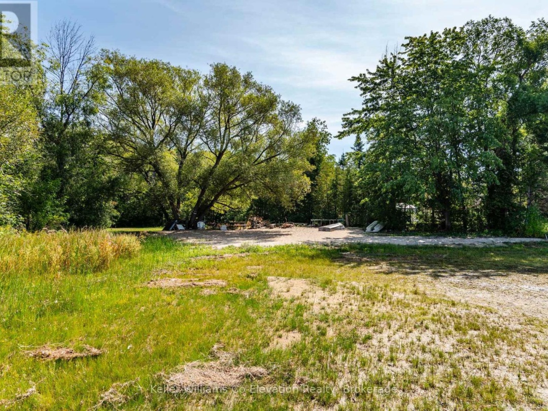 3 CROSSINGVIEW LANE, 