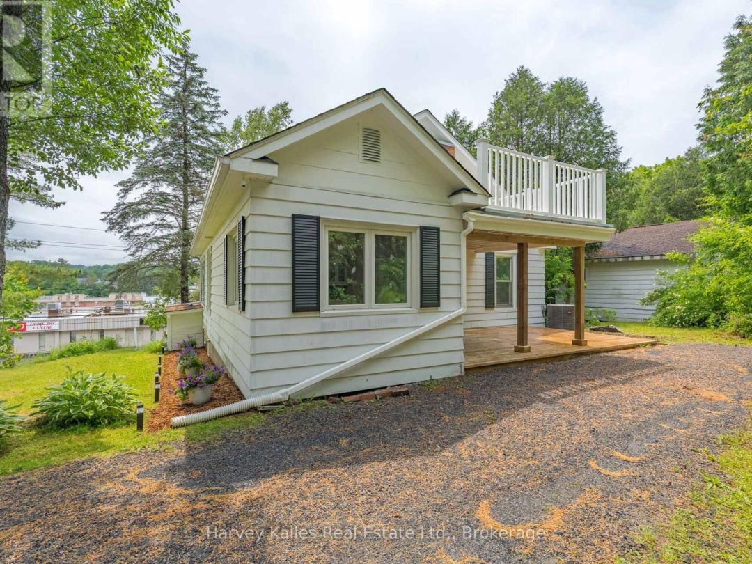 16 MANOMINEE STREET, 