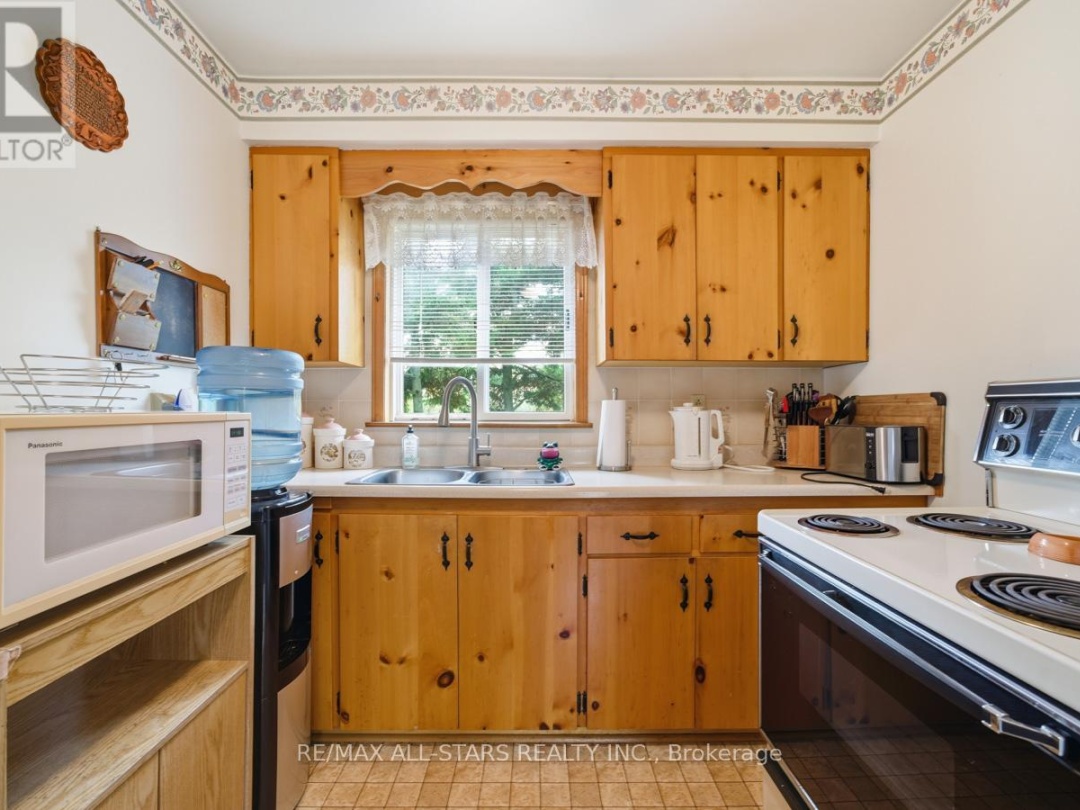 94 PLUM POINT LANE, 